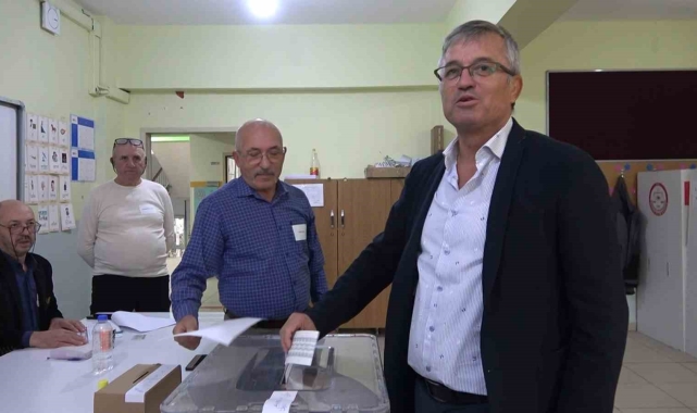 Yalova'da çifte vatandaşlar Bulgaristan seçimleri için sandık başında