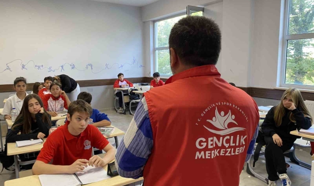 Yeni dönem kurs tanıtımları sürüyor