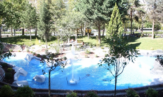 Yenilenen Sema Yazar Parkı açılacak