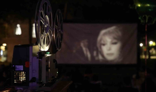 Yeşilçam Festivali'nde nostalji rüzgarı esti