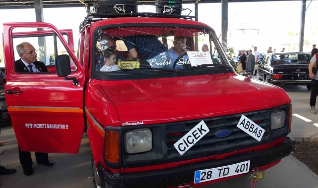 Yeşilçam'ın iki klasik filmi bir arada