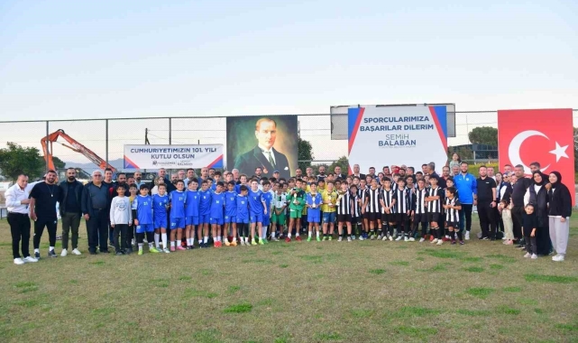 Yunusemre'de 29 Ekim Futbol Turnuvası tamamlandı