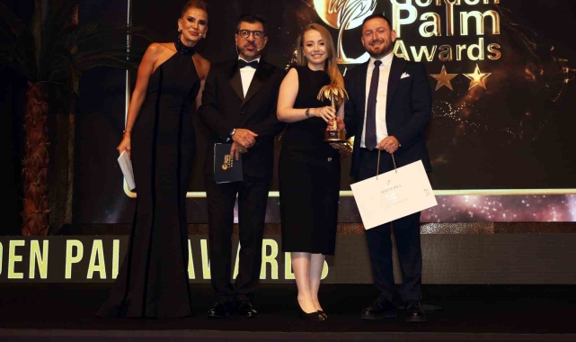 2 milyon 309 bin kişinin oy kullandığı gecede Sakaryalı iş insanına ödül