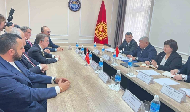 7 milyar dolarlık enerji anlaşmaları Bişkek'te imzalandı