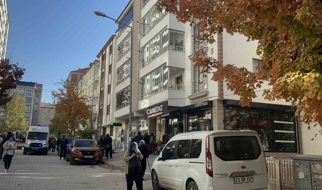 85 yaşındaki adam 4'üncü kattan düşerek öldü