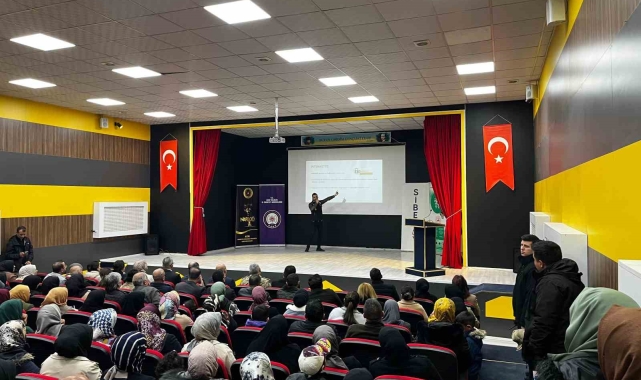 Ağrı'da vatandaşlara siber güvenlik eğitimi verildi