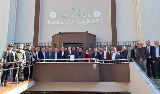 AK Parti İlçe Başkanı Birol Yiğit, mazbatasını aldı