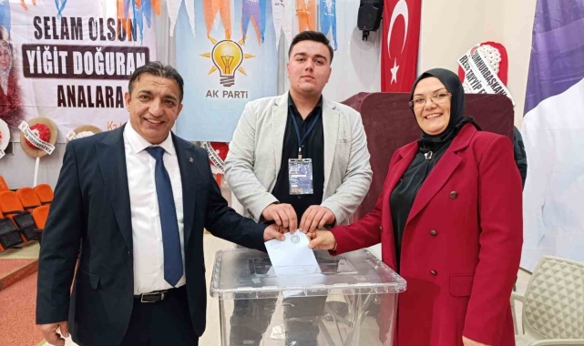 AK Parti Köprübaşı Uysal'la devam dedi