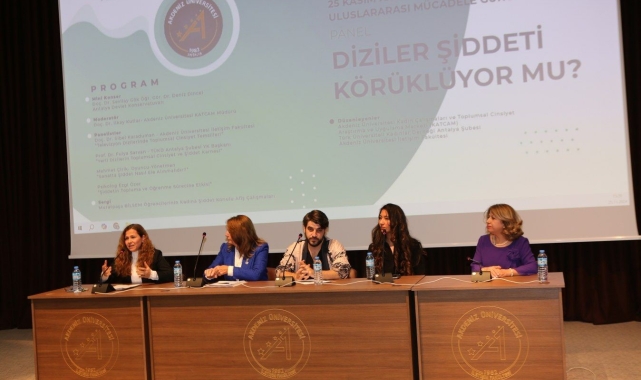 Akdeniz Üniversitesi'nde "Diziler Şiddeti Körüklüyor Mu?" paneli