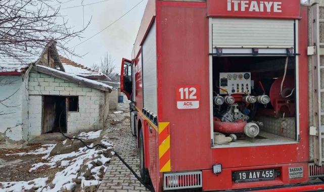 Alaca'da korkutan ev yangını