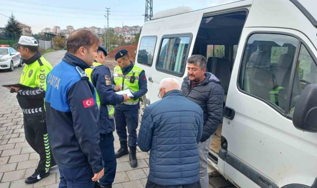 Alaplı'da öğrenci servislerine denetimler aralıksız sürüyor