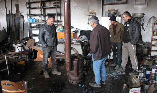 Amasya'daki patlamada elbiseleri yanan öğrencilerin kaçma anı kamerada