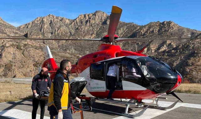 Ambulans helikopter 70 yaşındaki hasta için havalandı