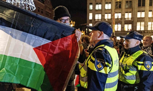 Amsterdam'da 281 Filistin destekçisi gözaltına alındı