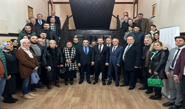 Anayasa Mahkemesi Üyesi Kenan Yaşar, "Eğitimde şiirin imkanlarından faydalanma"yı anlattı