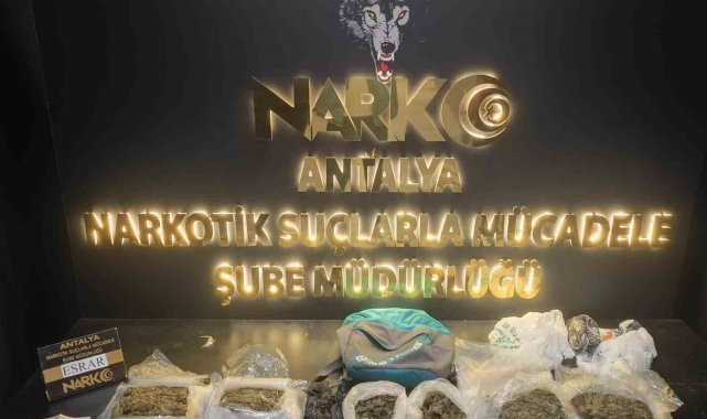 Antalya'da 90 ekip ve 303 personelle eş zamanlı uyuşturucu operasyonu