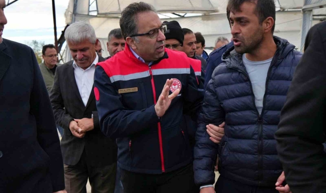 Antalya'da sel ve hortum 4 bin 500 dekarlık tarım alanında zarara yol açtı