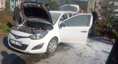 Araç yangını korkuttu