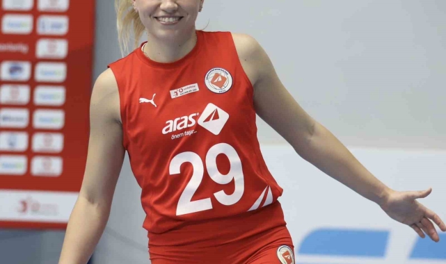 Aras Kargo, Yuliia Mirtskhulava ile yollarını ayırdı
