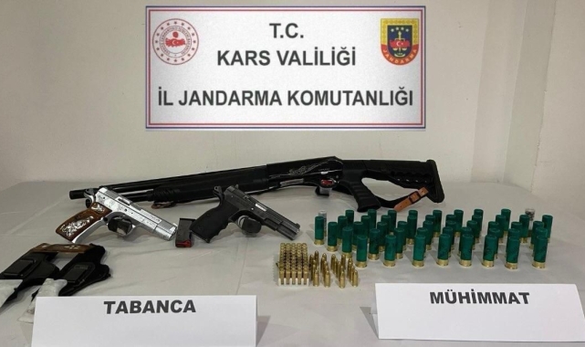 Arpaçay'da silahla 3 kişiyi yaralamıştı: Jandarma kıskıvrak yakaladı