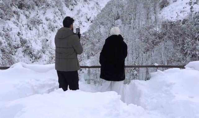 Ayder Yaylası'ndan kar manzaraları