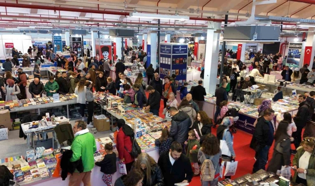 Aydın Kitap Fuarı'na katılan vatandaşlar Başkan Çerçioğlu'na teşekkür etti
