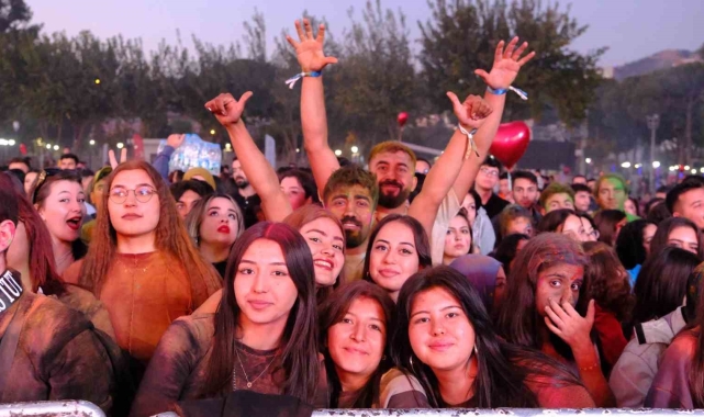 Aydınlı gençlerden Başkan Çerçioğlu'na Aydınfest teşekkürü