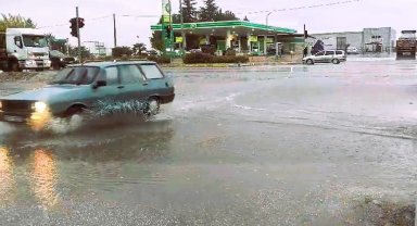 Aylardan sonra düşen yağmur yüzleri güldürdü