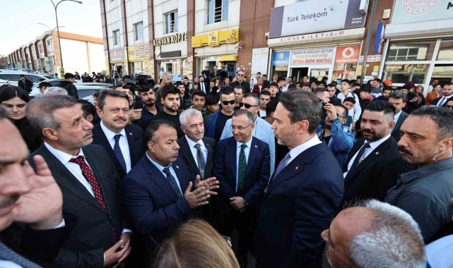 Bakan Bayraktar'dan Şahinbey Belediyesi'nin hizmetlerine tam not