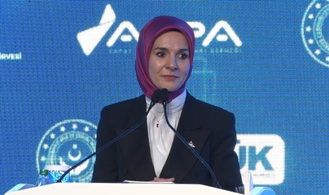 Bakan Göktaş: "Yapay zeka sistemlerinde etik ve kapsayıcı yaklaşımlar benimsenmesi gerektiğine inanıyoruz"