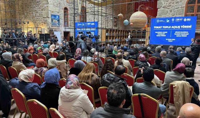 Bakan Kacır: "Ajandamıza, akıl defterimize yeni çentikler atmanın gayreti içindeyiz"