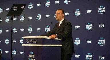 Bakan Kacır: "Türkiye'nin dünyadaki teknolojide öncü rolünün ispatı, Bayraktar TB3'ün kısa pistli gemilere iniş kalkış yapan ilk SİHA olması"