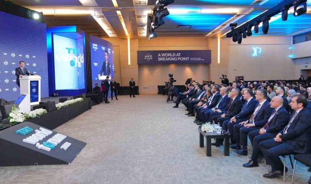 Bakan Kurum'dan 'iklim finansmanı' tepkisi: "Destek sunacak ülkeler yanan eve bardakla su döküyor"