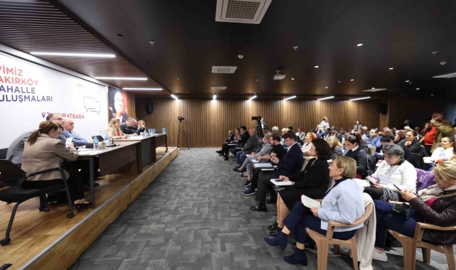 Bakırköy Belediye başkanı Zuhuratbaba Mahallesi sakinleriyle bir araya geldi