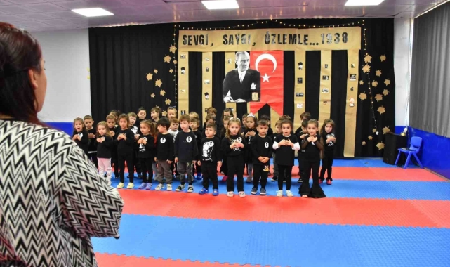Balıkesir'de Ata'ya saygı etkinliklerine yoğun ilgi