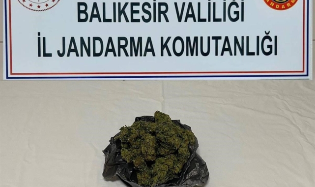 Balıkesir'de kaçakçılık operasyonunda 25 şüpheli yakalandı