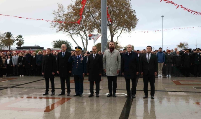 Bandırma 10 Kasım'da tek yürek