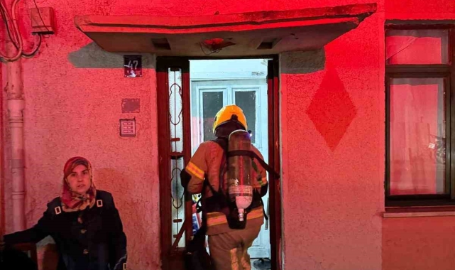 Bandırma'da sabah saatlerinde yangın paniği