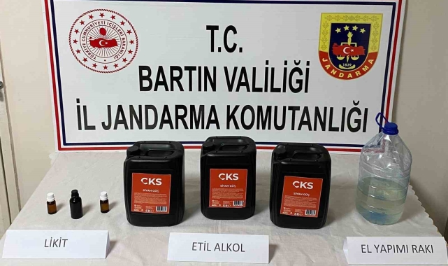 Bartın'da 15 litre etil alkol ele geçirildi