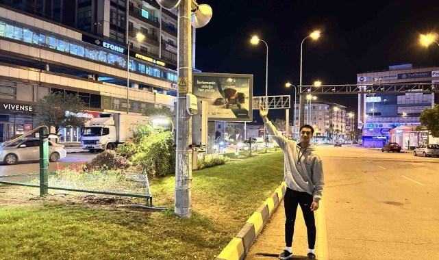 Basıldığında çimenlerden gelen ses; vatandaşlara sert ve emredici gelince, yumuşak ve etkileyici güzel bir sese dönüştürüldü