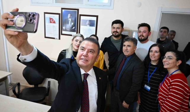 Başkan Böcek: "Aksu'da yapılması gereken ne varsa yapacağız"