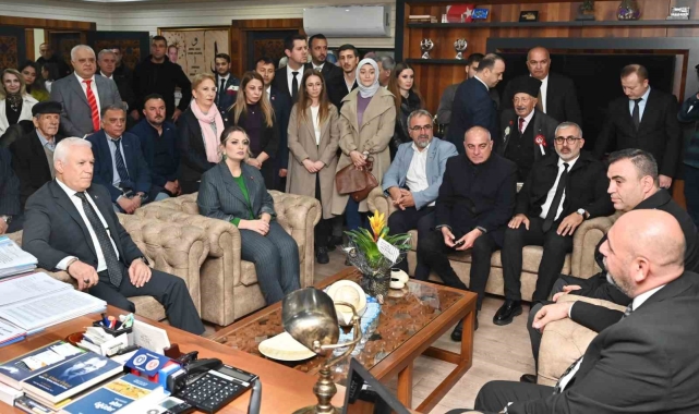 Başkan Bozbey'den fabrikalara "Verginizi Bursa'ya yatırın" çağrısı