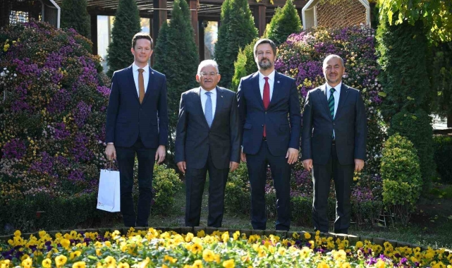 Başkan Büyükkılıç; Macaristan Büyükelçisi Matis ve Fahri Konsolos Şahbaz'ı ağırladı