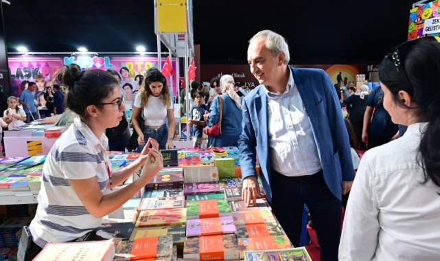 Başkan Kocagöz'den gençlere kitap okuma tavsiyesi