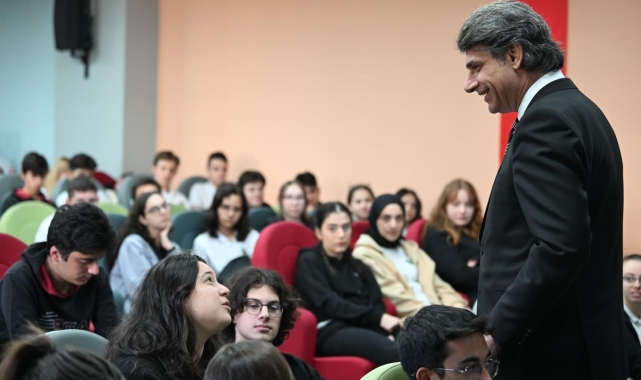 Başkan Kocaman anlattı, öğrenciler dinledi