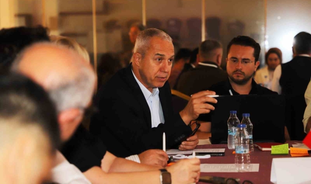 Başkan Özçelik: "Alanya'yı turizmde ve tarımda daha yukarı basamaklara çıkaracağız"