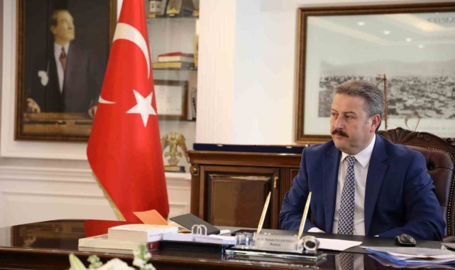 Başkan Palancıoğlu: "Atatürk, milletine duyduğu inanç ve sevgiyle kazanılması imkansız zaferlere önderlik etmiştir"