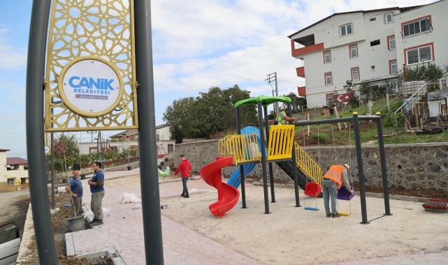 Başkan Sandıkçı: "Tüm mahallelerimize yeni sosyal yaşam alanları kazandırıyoruz"