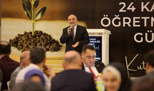 Başkan Sandıkçı'dan öğretmenlere Çanakkale ziyareti ve laptop