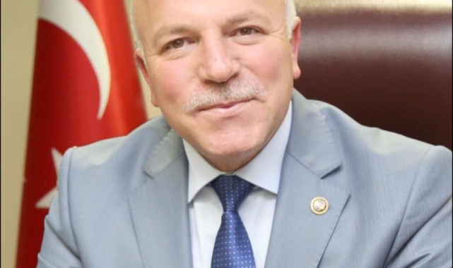 Başkan Sekmen:" Saygı, minnet ve rahmetle anıyorum"